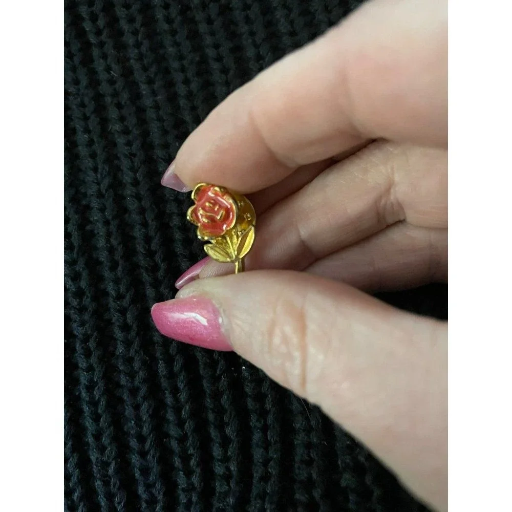 Kitsch & Couture Painted Red Enamel Rose Vintage Tie Tack Pin‎ brooch